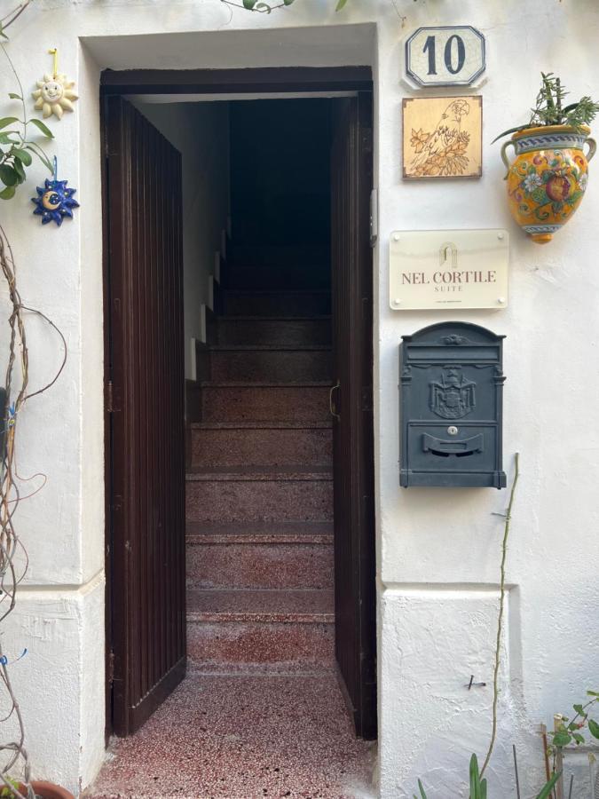 Nel Cortile Suite Чефалу Екстериор снимка