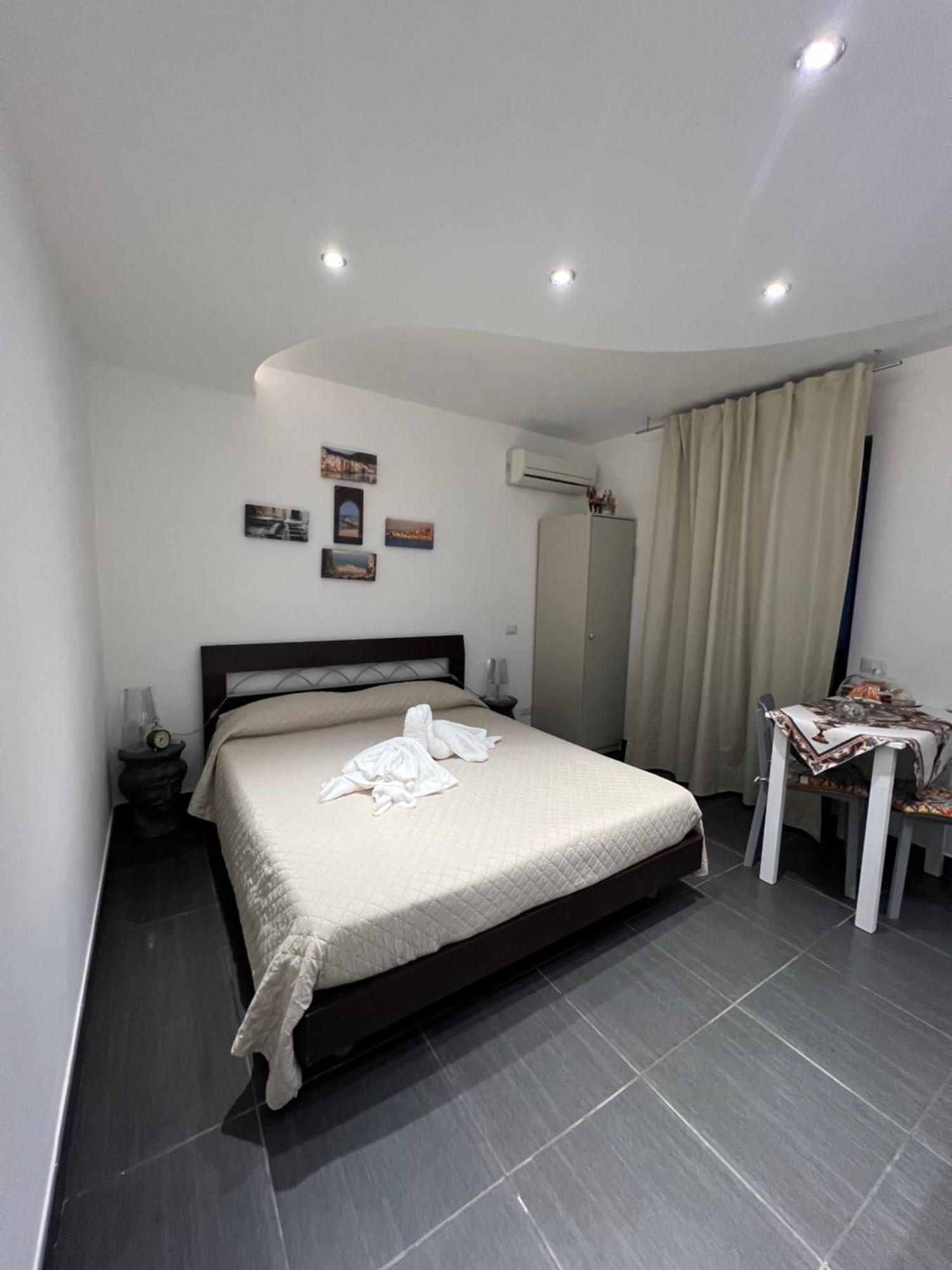 Nel Cortile Suite Чефалу Екстериор снимка