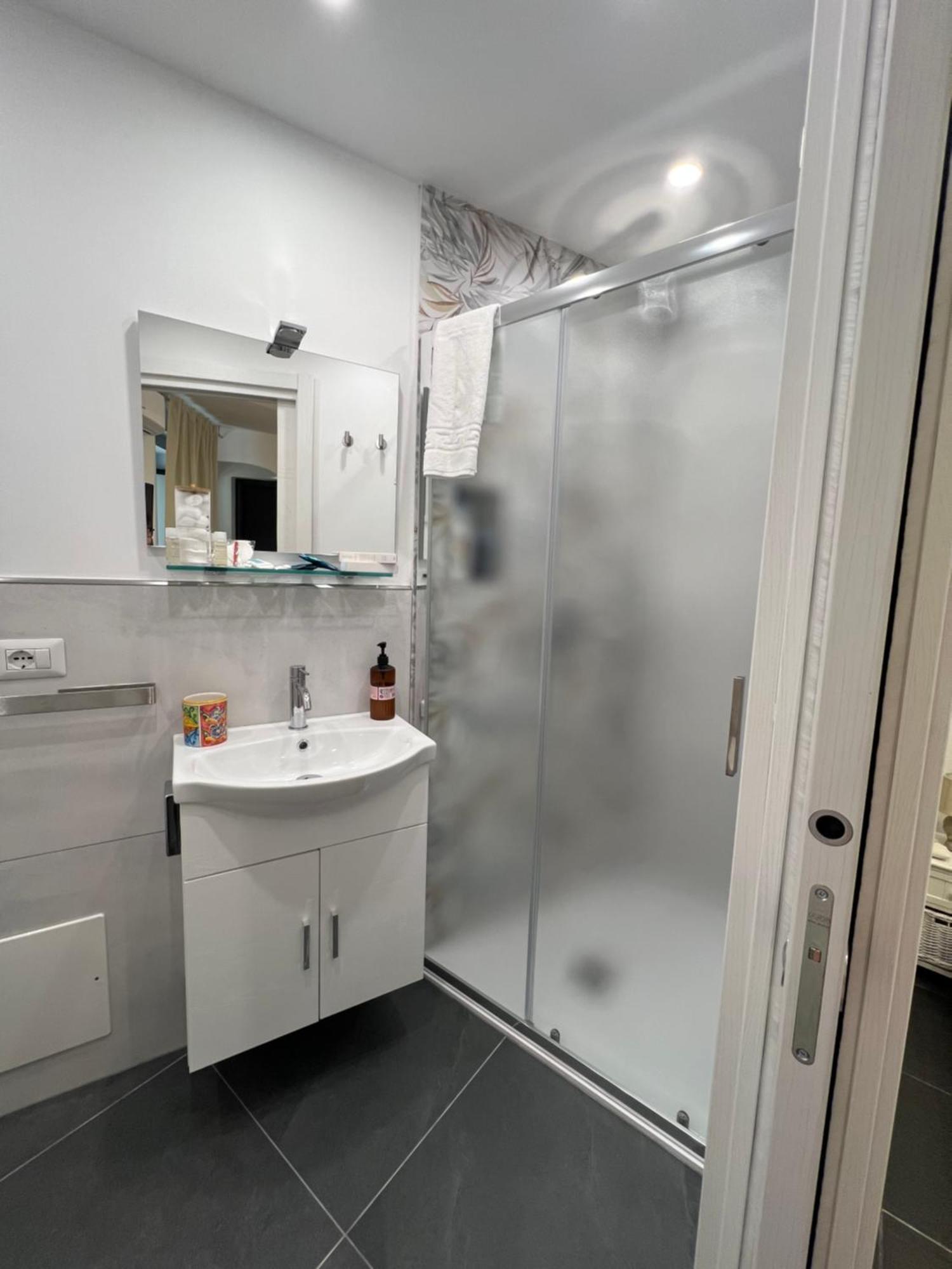 Nel Cortile Suite Чефалу Екстериор снимка